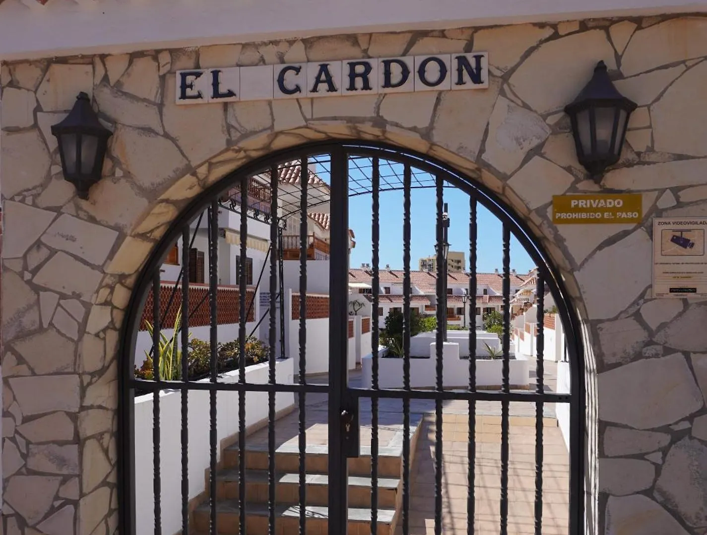 Апартаменты El Cardon Арона